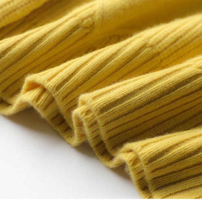 Maglione in cashmere a collo alto: eleganza e comfort per l'inverno